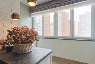 Комбинированная обшивка балкона Москва