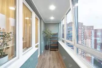 Отделка балкона под ключ с утеплением