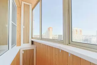 Остекление профилем Рехау и отделка балкона